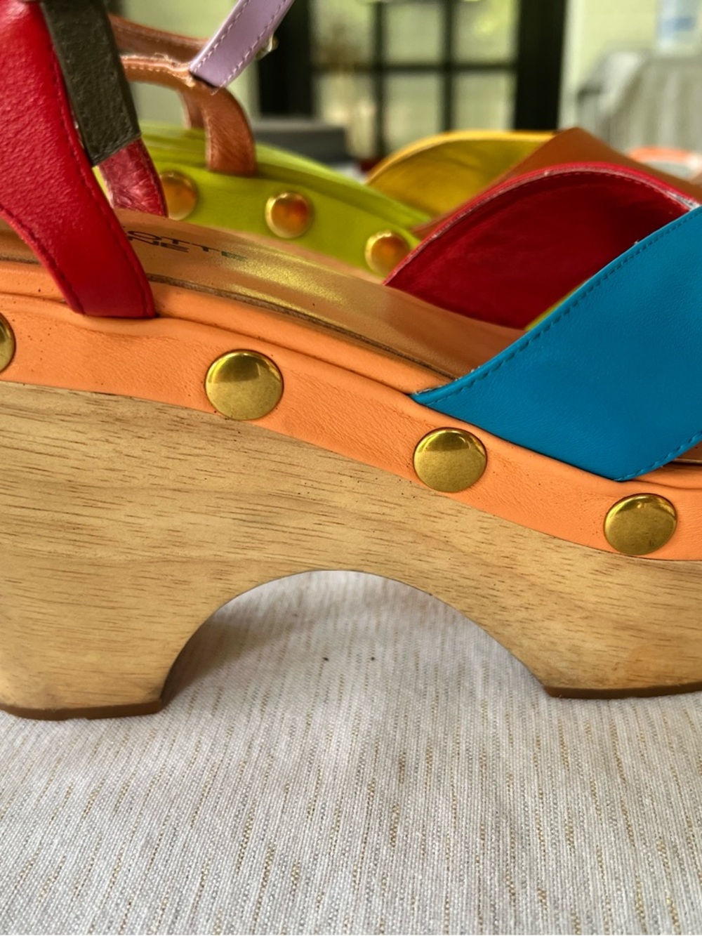 Charlotte Stone Donna Multi-Color Nassau Bold Platform Sandals with Gold Studs - Picture 2 of 8